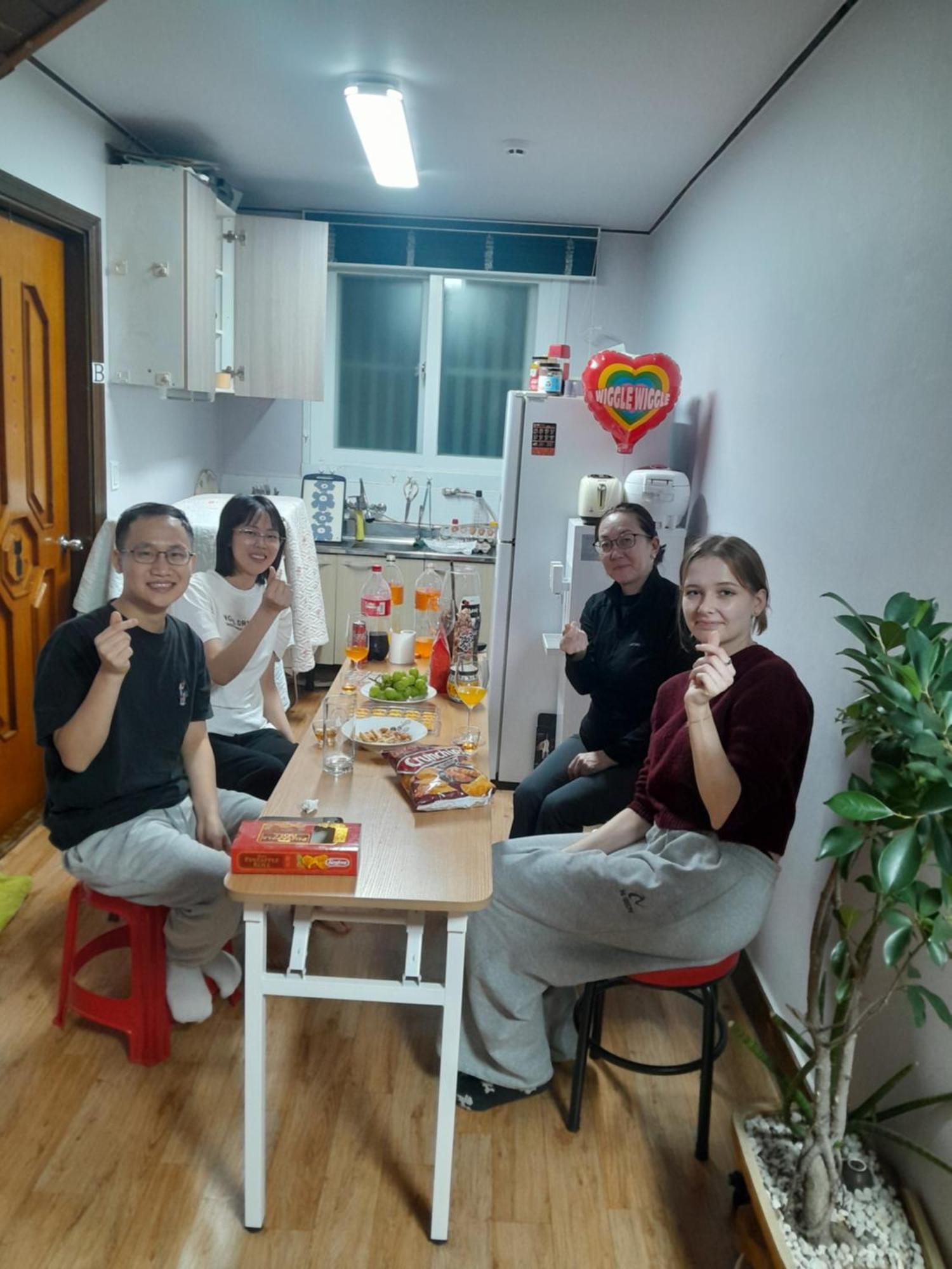 Disco Pangpang Guesthouse Incheon Phòng bức ảnh